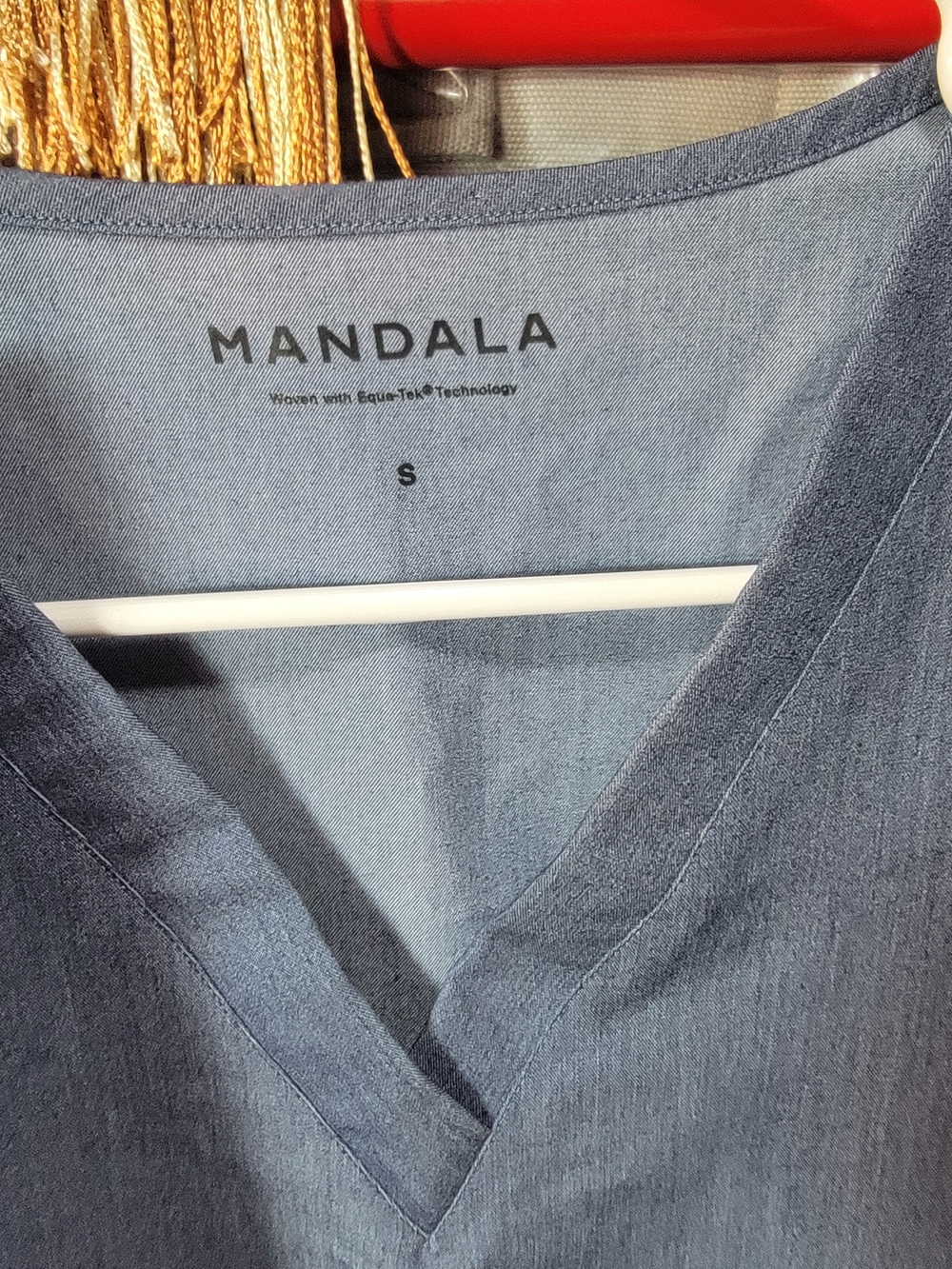 Mandala Women's Blue Track Pants & V-Neck Top Set Size Small - Picture 3 of 8